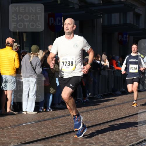 06.10.2024 - 19. swb-Marathon Bremen Strokosch-Dieckow http://msf.ph/oto/7373681 06.10.2024 10:40:28 Laufen 7196, 7738, 7743, 7964, 8095, 8120, 8180, 8220, 8329, 8331, 8383, 8390, 8544, 8642, 8726, 8831, 9019, 9052 meine-sportfotos.de