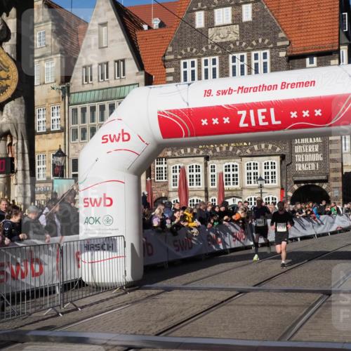 06.10.2024 - 19. swb-Marathon Bremen Luisa Fischer http://msf.ph/oto/7373709 06.10.2024 10:37:50 Ziel 7646, 7839, 7963, 8755 meine-sportfotos.de