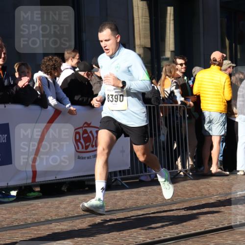 06.10.2024 - 19. swb-Marathon Bremen Strokosch-Dieckow http://msf.ph/oto/7373888 06.10.2024 10:40:31 Laufen 7196, 7738, 7743, 7964, 8095, 8120, 8180, 8220, 8329, 8331, 8383, 8390, 8544, 8642, 8656, 8831, 9019, 9052 meine-sportfotos.de