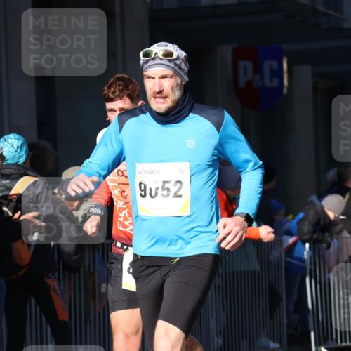 06.10.2024 - 19. swb-Marathon Bremen Strokosch-Dieckow http://msf.ph/oto/7373934 06.10.2024 10:40:33 Laufen 7196, 7743, 7964, 8095, 8120, 8180, 8220, 8329, 8331, 8383, 8390, 8544, 8571, 8642, 8656, 8831, 9019, 9052 meine-sportfotos.de