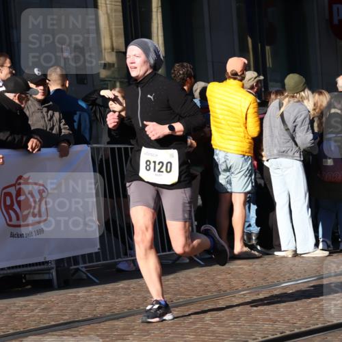 06.10.2024 - 19. swb-Marathon Bremen Strokosch-Dieckow http://msf.ph/oto/7374100 06.10.2024 10:40:36 Laufen 7196, 7743, 7964, 8095, 8120, 8180, 8329, 8331, 8383, 8544, 8571, 8642, 8656, 8831, 9019, 9052 meine-sportfotos.de
