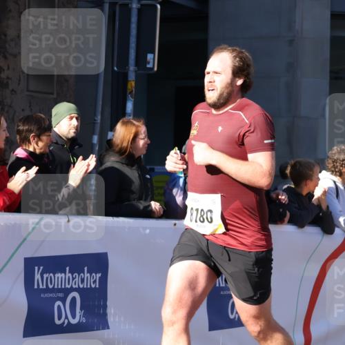 06.10.2024 - 19. swb-Marathon Bremen Strokosch-Dieckow http://msf.ph/oto/7374265 06.10.2024 10:40:40 Laufen 7196, 7743, 7964, 8095, 8120, 8180, 8329, 8331, 8383, 8571, 8642, 8656, 8831, 9019 meine-sportfotos.de