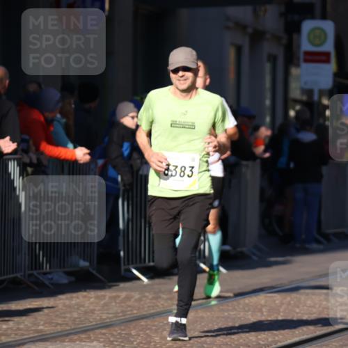 06.10.2024 - 19. swb-Marathon Bremen Strokosch-Dieckow http://msf.ph/oto/7374276 06.10.2024 10:40:47 Laufen 7196, 7743, 7964, 8095, 8329, 8331, 8383, 8571, 8642, 8656, 8831, 9019 meine-sportfotos.de