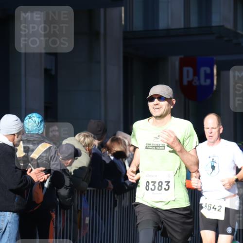 06.10.2024 - 19. swb-Marathon Bremen Strokosch-Dieckow http://msf.ph/oto/7374283 06.10.2024 10:40:48 Laufen 7196, 7743, 7964, 8095, 8329, 8331, 8383, 8571, 8642, 8656, 8831, 9019 meine-sportfotos.de