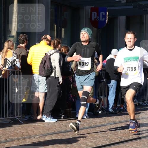 06.10.2024 - 19. swb-Marathon Bremen Strokosch-Dieckow http://msf.ph/oto/7374620 06.10.2024 10:40:57 Laufen 7196, 7743, 7964, 8095, 8329, 8331, 8517, 8571, 8656, 8831, 9019 meine-sportfotos.de