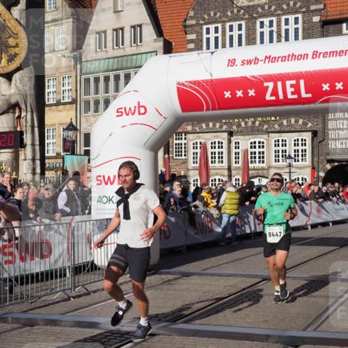 06.10.2024 - 19. swb-Marathon Bremen Luisa Fischer http://msf.ph/oto/7374859 06.10.2024 10:40:19 Ziel 7649, 8447, 8974 meine-sportfotos.de