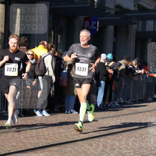 06.10.2024 - 19. swb-Marathon Bremen Strokosch-Dieckow http://msf.ph/oto/7374896 06.10.2024 10:41:03 Laufen 7964, 8095, 8331, 8444, 8517, 8571, 8656, 8831 meine-sportfotos.de