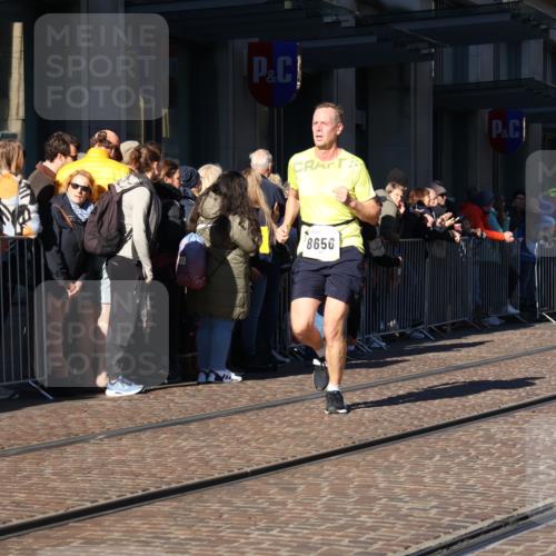 06.10.2024 - 19. swb-Marathon Bremen Strokosch-Dieckow http://msf.ph/oto/7375083 06.10.2024 10:41:06 Laufen 8095, 8444, 8446, 8517, 8571, 8656 meine-sportfotos.de