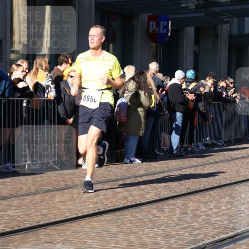 06.10.2024 - 19. swb-Marathon Bremen Strokosch-Dieckow http://msf.ph/oto/7375120 06.10.2024 10:41:07 Laufen 8444, 8446, 8517, 8571, 8656 meine-sportfotos.de