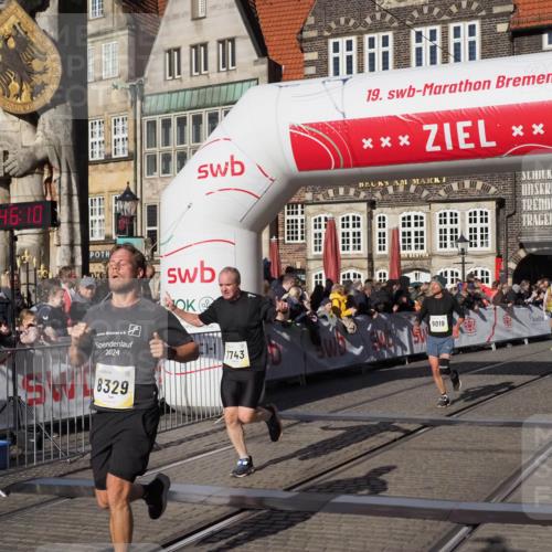 06.10.2024 - 19. swb-Marathon Bremen Luisa Fischer http://msf.ph/oto/7375173 06.10.2024 10:41:10 Ziel 7196, 7743, 7964, 8095, 8329, 8331, 8642, 8831, 9019 meine-sportfotos.de