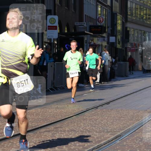 06.10.2024 - 19. swb-Marathon Bremen Strokosch-Dieckow http://msf.ph/oto/7375343 06.10.2024 10:41:33 Laufen 7033, 7081, 7523, 7579, 7605, 8000, 8060, 8441, 8444, 8446, 8517, 8785, 8992, 9026, 9064, 9082 meine-sportfotos.de