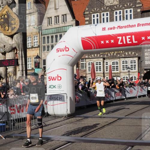 06.10.2024 - 19. swb-Marathon Bremen Luisa Fischer http://msf.ph/oto/7375363 06.10.2024 10:41:13 Ziel 7196, 7743, 7964, 8095, 8329, 8331, 8831, 9019 meine-sportfotos.de