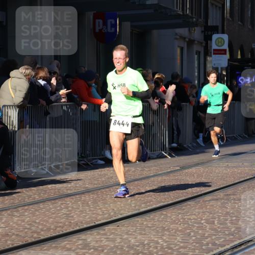06.10.2024 - 19. swb-Marathon Bremen Strokosch-Dieckow http://msf.ph/oto/7375392 06.10.2024 10:41:36 Laufen 7033, 7081, 7496, 7523, 7579, 7605, 8000, 8060, 8441, 8444, 8446, 8785, 8992, 9026, 9064, 9082 meine-sportfotos.de