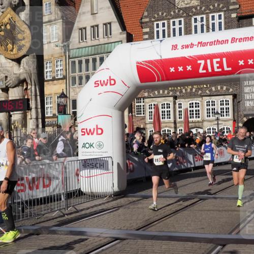 06.10.2024 - 19. swb-Marathon Bremen Luisa Fischer http://msf.ph/oto/7375493 06.10.2024 10:41:15 Ziel 7743, 7964, 8095, 8331, 8656, 8831, 9019 meine-sportfotos.de