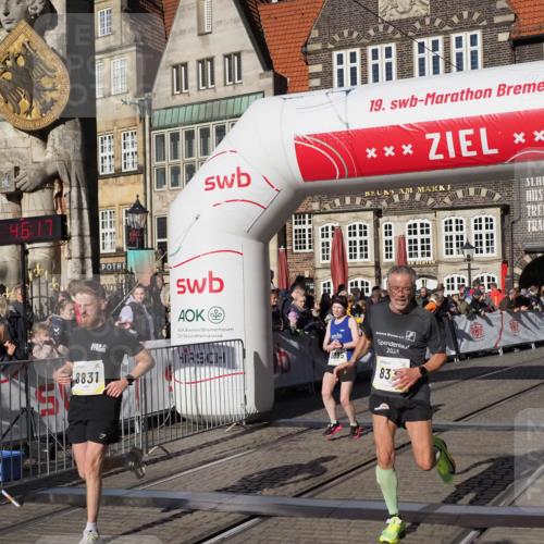 06.10.2024 - 19. swb-Marathon Bremen Luisa Fischer http://msf.ph/oto/7375565 06.10.2024 10:41:16 Ziel 7964, 8095, 8331, 8656, 8831, 9019 meine-sportfotos.de