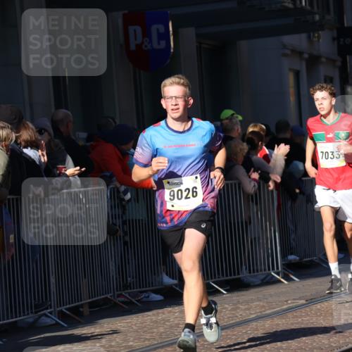 06.10.2024 - 19. swb-Marathon Bremen Strokosch-Dieckow http://msf.ph/oto/7375567 06.10.2024 10:41:47 Laufen 7033, 7081, 7363, 7496, 7523, 7579, 7605, 8000, 8060, 8209, 8226, 8441, 8654, 8785, 8796, 8813, 8992, 9026, 9064, 9082, 9124 meine-sportfotos.de