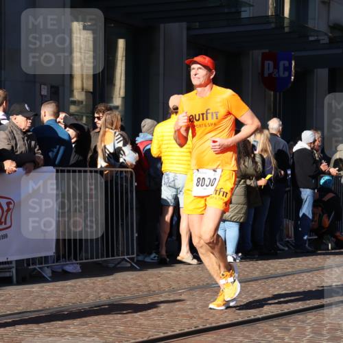 06.10.2024 - 19. swb-Marathon Bremen Strokosch-Dieckow http://msf.ph/oto/7376163 06.10.2024 10:42:00 Laufen 7081, 7363, 7496, 7523, 7536, 7579, 7584, 7605, 8000, 8060, 8209, 8226, 8311, 8441, 8654, 8749, 8785, 8796, 8813, 8992, 9082, 9124 meine-sportfotos.de