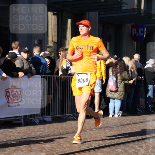 06.10.2024 - 19. swb-Marathon Bremen Strokosch-Dieckow http://msf.ph/oto/7376177 06.10.2024 10:42:00 Laufen 7081, 7363, 7496, 7523, 7536, 7579, 7584, 7605, 8000, 8060, 8209, 8226, 8311, 8441, 8654, 8749, 8785, 8796, 8813, 8992, 9082, 9124 meine-sportfotos.de