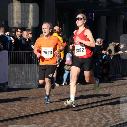 06.10.2024 - 19. swb-Marathon Bremen Strokosch-Dieckow http://msf.ph/oto/7376323 06.10.2024 10:42:05 Laufen 7081, 7128, 7363, 7496, 7523, 7536, 7584, 7605, 7906, 8000, 8060, 8209, 8226, 8311, 8481, 8654, 8749, 8785, 8796, 8813, 9082, 9124 meine-sportfotos.de