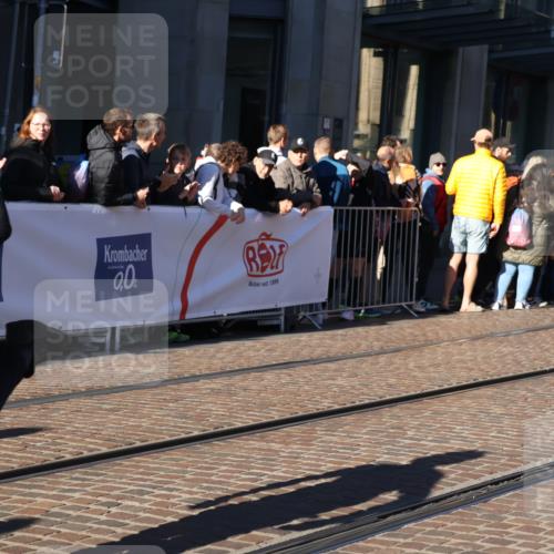 06.10.2024 - 19. swb-Marathon Bremen Strokosch-Dieckow http://msf.ph/oto/7376415 06.10.2024 10:42:07 Laufen 7128, 7363, 7496, 7523, 7536, 7584, 7605, 7906, 8060, 8209, 8226, 8311, 8481, 8654, 8749, 8785, 8796, 8813, 9082, 9124 meine-sportfotos.de