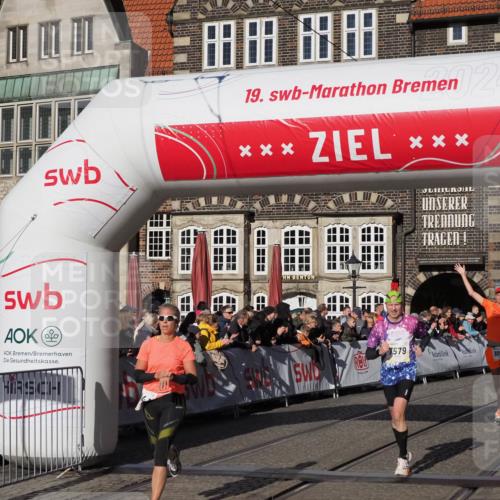 06.10.2024 - 19. swb-Marathon Bremen Luisa Fischer http://msf.ph/oto/7376502 06.10.2024 10:42:13 Ziel 7081, 7523, 7579, 7605, 8000, 8441, 8992, 9064, 9082 meine-sportfotos.de