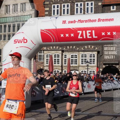 06.10.2024 - 19. swb-Marathon Bremen Luisa Fischer http://msf.ph/oto/7376682 06.10.2024 10:42:18 Ziel 7081, 7523, 7579, 7605, 8000, 8060, 8441, 8785, 9082 meine-sportfotos.de