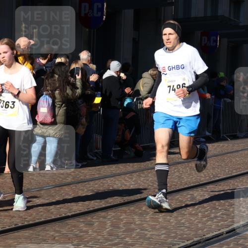 06.10.2024 - 19. swb-Marathon Bremen Strokosch-Dieckow http://msf.ph/oto/7376690 06.10.2024 10:42:14 Laufen 7128, 7197, 7259, 7363, 7496, 7536, 7584, 7906, 8209, 8226, 8311, 8481, 8654, 8749, 8796, 8813, 9124 meine-sportfotos.de