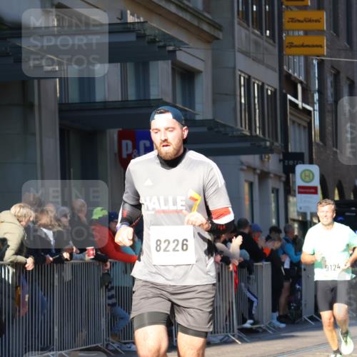 06.10.2024 - 19. swb-Marathon Bremen Strokosch-Dieckow http://msf.ph/oto/7376743 06.10.2024 10:42:17 Laufen 7128, 7197, 7259, 7363, 7536, 7584, 7906, 8209, 8226, 8311, 8313, 8481, 8654, 8749, 8796, 8813, 9124 meine-sportfotos.de