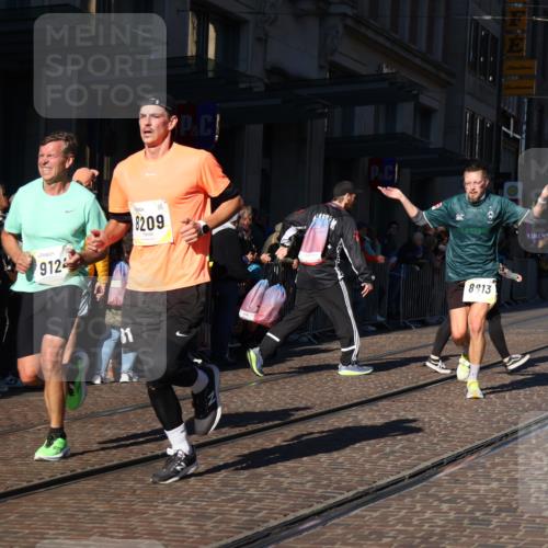 06.10.2024 - 19. swb-Marathon Bremen Strokosch-Dieckow http://msf.ph/oto/7376896 06.10.2024 10:42:21 Laufen 7128, 7197, 7259, 7536, 7584, 7906, 8209, 8226, 8311, 8313, 8481, 8749, 8813, 8905, 9124 meine-sportfotos.de