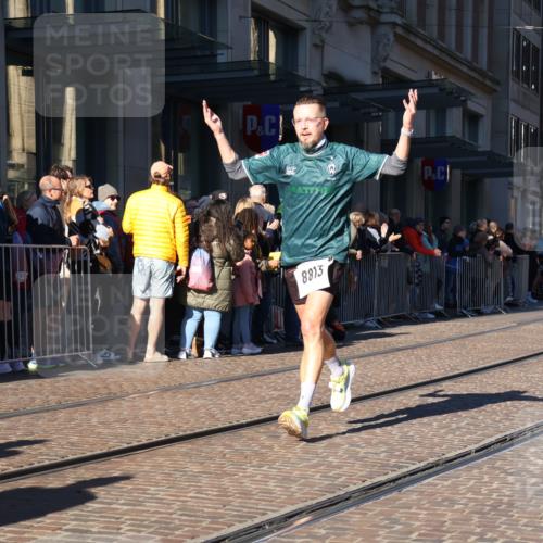 06.10.2024 - 19. swb-Marathon Bremen Strokosch-Dieckow http://msf.ph/oto/7376945 06.10.2024 10:42:22 Laufen 7128, 7197, 7259, 7536, 7584, 7906, 8209, 8226, 8228, 8311, 8313, 8481, 8749, 8813, 8905, 9124 meine-sportfotos.de