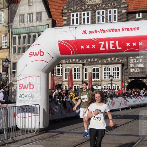 06.10.2024 - 19. swb-Marathon Bremen Luisa Fischer http://msf.ph/oto/7376949 06.10.2024 10:42:30 Ziel 7363, 7496, 8209, 8226, 8654, 8796, 8813, 9124 meine-sportfotos.de