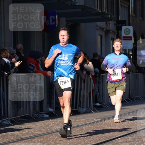 06.10.2024 - 19. swb-Marathon Bremen Strokosch-Dieckow http://msf.ph/oto/7377101 06.10.2024 10:42:28 Laufen 7128, 7197, 7259, 7283, 7536, 7584, 7650, 7756, 7771, 7906, 8228, 8311, 8313, 8481, 8749, 8905 meine-sportfotos.de
