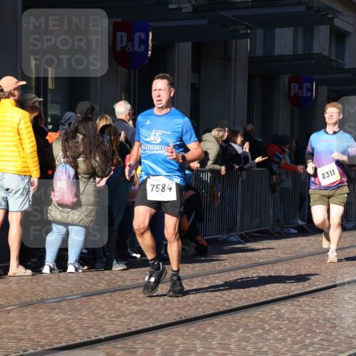 06.10.2024 - 19. swb-Marathon Bremen Strokosch-Dieckow http://msf.ph/oto/7377176 06.10.2024 10:42:29 Laufen 7128, 7197, 7259, 7283, 7536, 7571, 7584, 7650, 7756, 7771, 7906, 8228, 8311, 8313, 8481, 8749, 8905 meine-sportfotos.de