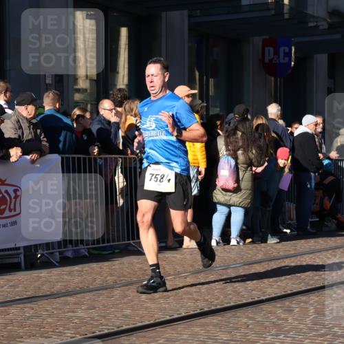 06.10.2024 - 19. swb-Marathon Bremen Strokosch-Dieckow http://msf.ph/oto/7377227 06.10.2024 10:42:30 Laufen 7128, 7197, 7259, 7283, 7536, 7571, 7584, 7650, 7756, 7771, 7826, 7906, 8228, 8311, 8313, 8481, 8749, 8905 meine-sportfotos.de