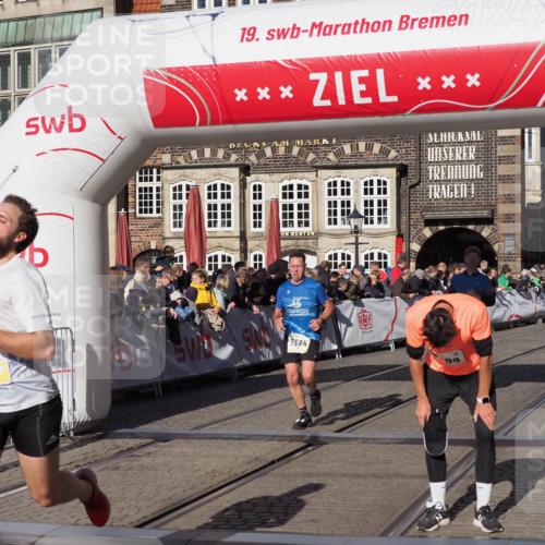 06.10.2024 - 19. swb-Marathon Bremen Luisa Fischer http://msf.ph/oto/7377283 06.10.2024 10:42:46 Ziel 7128, 7536, 7584, 8311, 8481, 8749 meine-sportfotos.de