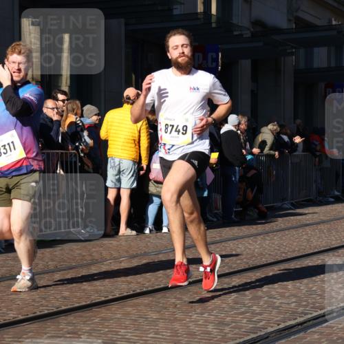 06.10.2024 - 19. swb-Marathon Bremen Strokosch-Dieckow http://msf.ph/oto/7377311 06.10.2024 10:42:32 Laufen 7128, 7141, 7197, 7259, 7283, 7536, 7571, 7584, 7650, 7756, 7771, 7826, 7906, 8228, 8311, 8313, 8481, 8749, 8905, 9061 meine-sportfotos.de