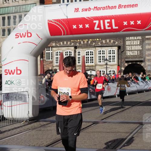 06.10.2024 - 19. swb-Marathon Bremen Luisa Fischer http://msf.ph/oto/7377328 06.10.2024 10:42:50 Ziel 7128, 7584, 7906, 8311, 8481, 8749 meine-sportfotos.de