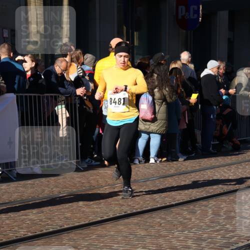 06.10.2024 - 19. swb-Marathon Bremen Strokosch-Dieckow http://msf.ph/oto/7377466 06.10.2024 10:42:38 Laufen 7128, 7141, 7197, 7259, 7283, 7571, 7650, 7756, 7771, 7826, 7906, 8228, 8313, 8481, 8555, 8905, 9061 meine-sportfotos.de
