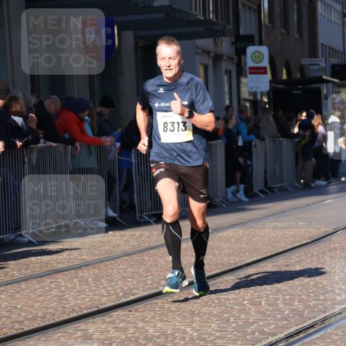 06.10.2024 - 19. swb-Marathon Bremen Strokosch-Dieckow http://msf.ph/oto/7378729 06.10.2024 10:42:50 Laufen 7141, 7197, 7283, 7571, 7650, 7756, 7759, 7771, 7826, 8228, 8313, 8478, 8555, 8671, 8806, 8905, 8962, 9061 meine-sportfotos.de