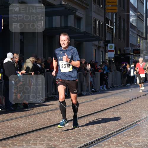 06.10.2024 - 19. swb-Marathon Bremen Strokosch-Dieckow http://msf.ph/oto/7378755 06.10.2024 10:42:50 Laufen 7141, 7197, 7283, 7571, 7650, 7756, 7759, 7771, 7826, 8228, 8313, 8478, 8555, 8671, 8806, 8905, 8962, 9061 meine-sportfotos.de
