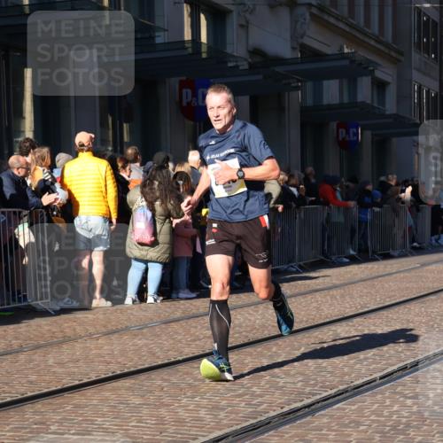 06.10.2024 - 19. swb-Marathon Bremen Strokosch-Dieckow http://msf.ph/oto/7378778 06.10.2024 10:42:51 Laufen 7141, 7197, 7283, 7571, 7650, 7756, 7759, 7771, 7826, 8228, 8313, 8478, 8555, 8671, 8806, 8905, 8962, 9061 meine-sportfotos.de