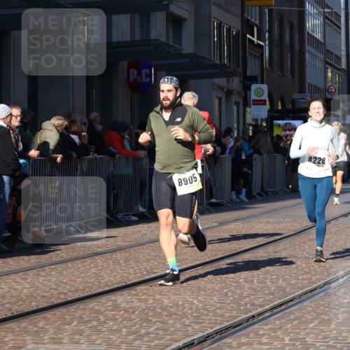 06.10.2024 - 19. swb-Marathon Bremen Strokosch-Dieckow http://msf.ph/oto/7378870 06.10.2024 10:42:55 Laufen 7141, 7283, 7571, 7650, 7756, 7759, 7771, 7826, 8228, 8313, 8478, 8555, 8671, 8680, 8806, 8905, 8962, 9061 meine-sportfotos.de