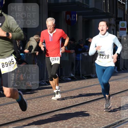 06.10.2024 - 19. swb-Marathon Bremen Strokosch-Dieckow http://msf.ph/oto/7378933 06.10.2024 10:42:56 Laufen 7141, 7283, 7571, 7650, 7756, 7759, 7771, 7826, 8228, 8313, 8478, 8555, 8671, 8680, 8806, 8905, 8962, 9061 meine-sportfotos.de