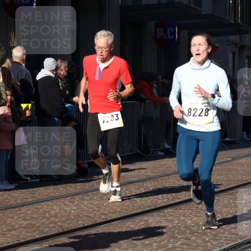 06.10.2024 - 19. swb-Marathon Bremen Strokosch-Dieckow http://msf.ph/oto/7378950 06.10.2024 10:42:56 Laufen 7141, 7283, 7571, 7650, 7756, 7759, 7771, 7826, 8228, 8313, 8478, 8555, 8671, 8680, 8806, 8905, 8962, 9061 meine-sportfotos.de