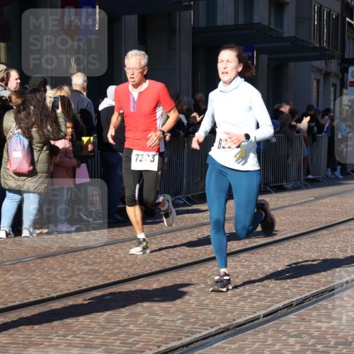 06.10.2024 - 19. swb-Marathon Bremen Strokosch-Dieckow http://msf.ph/oto/7378974 06.10.2024 10:42:57 Laufen 7141, 7283, 7571, 7650, 7756, 7759, 7771, 7826, 8228, 8454, 8478, 8555, 8671, 8680, 8806, 8905, 8962, 9061 meine-sportfotos.de
