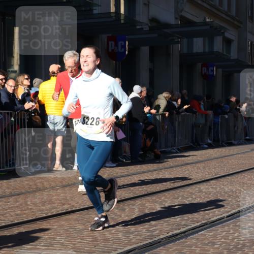 06.10.2024 - 19. swb-Marathon Bremen Strokosch-Dieckow http://msf.ph/oto/7379020 06.10.2024 10:42:57 Laufen 7141, 7283, 7571, 7650, 7756, 7759, 7771, 7826, 8228, 8454, 8478, 8555, 8671, 8680, 8806, 8905, 8962, 9061 meine-sportfotos.de