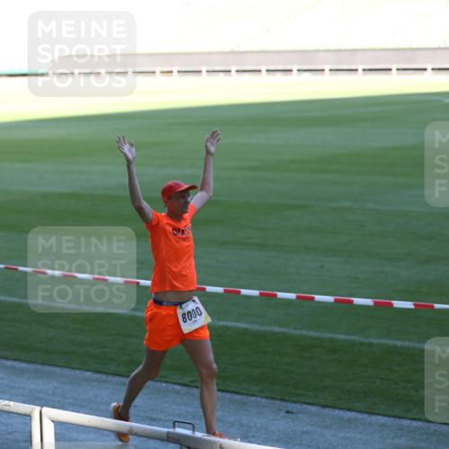 06.10.2024 - 19. swb-Marathon Bremen Yannick Fuchs http://msf.ph/oto/7382664 06.10.2024 10:23:53 Laufen im Stadion 7128, 7523, 7579, 7605, 7738, 7743, 7964, 8000, 8060, 8095, 8180, 8220, 8331, 8383, 8390, 8444, 8446, 8447, 8544, 8571, 8642, 8656, 8726, 8974, 8992, 9026, 9052, 9056 meine-sportfotos.de