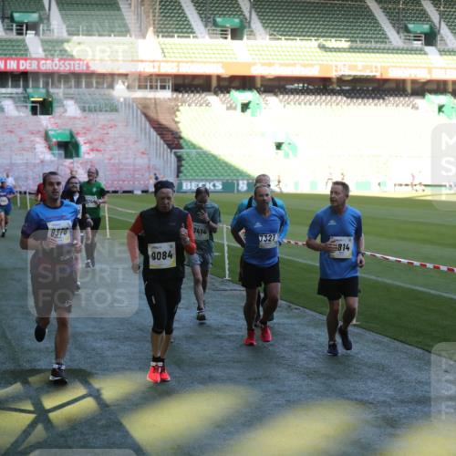 06.10.2024 - 19. swb-Marathon Bremen Yannick Fuchs http://msf.ph/oto/7386741 06.10.2024 10:26:17 Laufen im Stadion 7045, 7141, 7294, 7327, 7403, 7414, 7429, 7433, 7485, 7508, 7771, 7793, 7874, 7978, 8075, 8177, 8192, 8301, 8321, 8376, 8426, 8492, 8555, 8601, 8733, 8775, 8793, 8814, 8913, 8970, 8973, 8996, 8997, 9000, 9034, 9051, 9054, 9061, 9084 meine-sportfotos.de