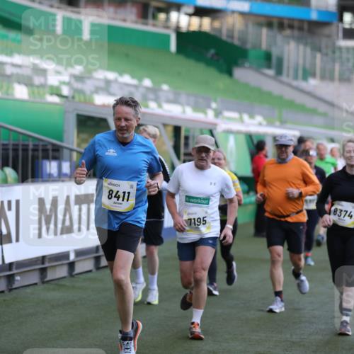 06.10.2024 - 19. swb-Marathon Bremen Yannick Fuchs http://msf.ph/oto/7389395 06.10.2024 10:28:17 Laufen im Stadion 7025, 7041, 7094, 7095, 7195, 7198, 7216, 7217, 7303, 7364, 7402, 7464, 7501, 7511, 7538, 7541, 7568, 7569, 7594, 7697, 7897, 7965, 8066, 8173, 8185, 8261, 8288, 8374, 8403, 8405, 8411, 8456, 8488, 8498, 8526, 8551, 8569, 8711, 8716, 8816, 8824, 8827, 8833, 8836, 8877, 8891, 8966, 9040, 9060 meine-sportfotos.de