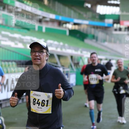 06.10.2024 - 19. swb-Marathon Bremen Yannick Fuchs http://msf.ph/oto/7448879 06.10.2024 10:29:15 Laufen im Stadion 7099, 7290, 7296, 7334, 7370, 7590, 7671, 7683, 7714, 7776, 7800, 7825, 7940, 7983, 8018, 8092, 8098, 8156, 8157, 8158, 8244, 8252, 8306, 8336, 8419, 8443, 8461, 8522, 8525, 8536, 8566, 8575, 8596, 8604, 8665, 8819, 8828, 8835, 8843, 8875, 8894, 8951, 8953, 8965, 8990, 9001, 9014, 9038, 9066, 9080, 9106 meine-sportfotos.de